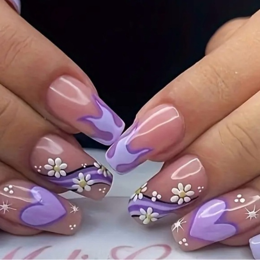 Purple Daisy Heart Fake Press On Nails NWT